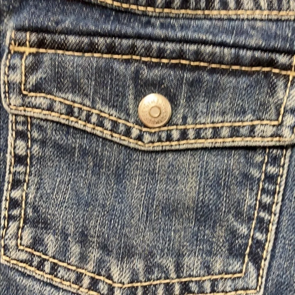 Gymboree,  Girls , cute retro, distressed, embroidered hearts  jeans.  6 adjust